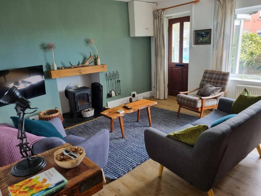 Cheerful Two Bedroom Cottage In The Forest Of Dean Lydbrook Exterior photo